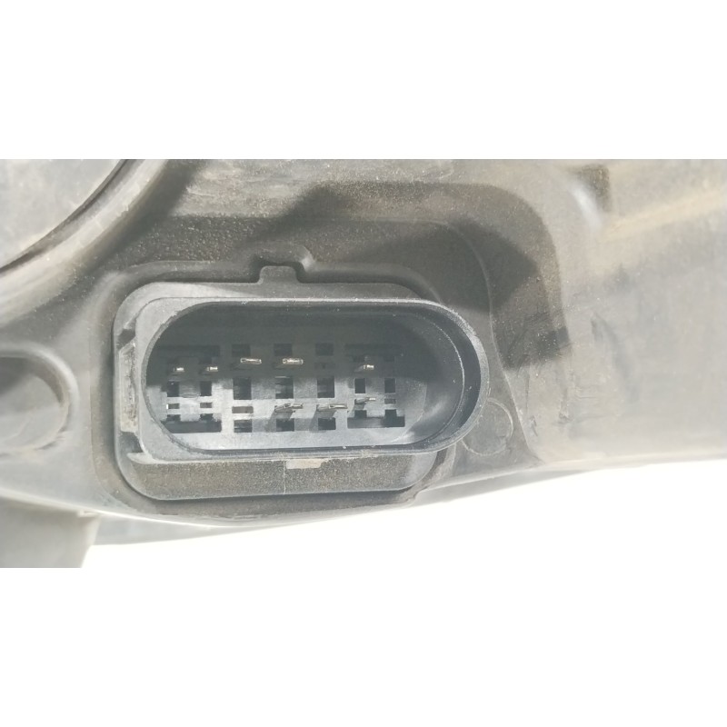 Recambio de faro derecho para ford grand c-max van 2.0 tdci referencia OEM IAM AM5113W029AF 89502244 