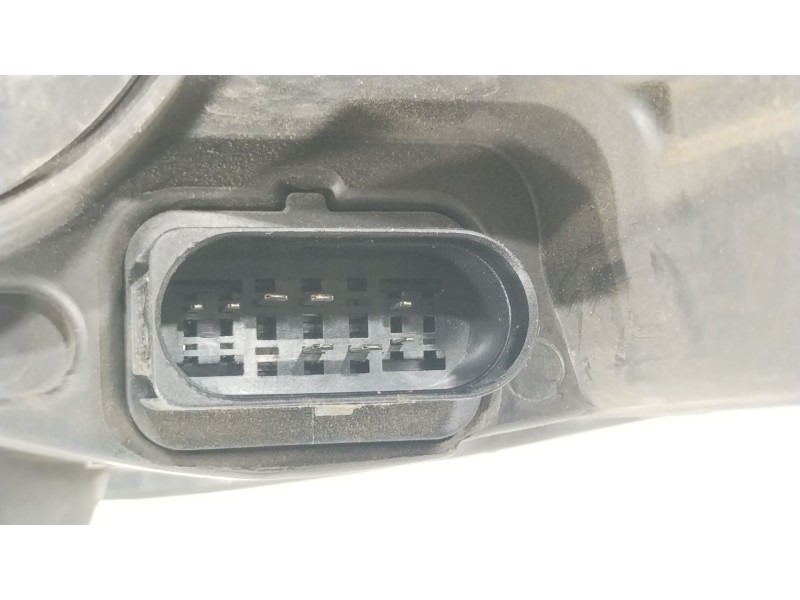 Recambio de faro derecho para ford grand c-max van 2.0 tdci referencia OEM IAM AM5113W029AF 89502244 