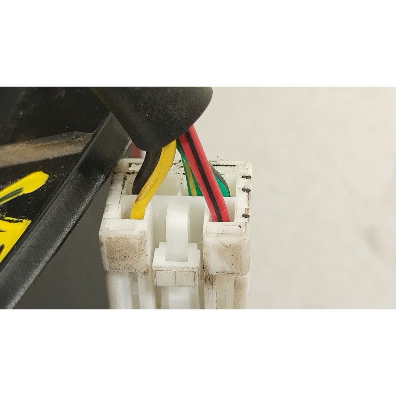 Recambio de piloto trasero izquierdo para nissan note (e12) 1.2 dig-s referencia OEM IAM 266553VV0A L90040287 265553VV0A