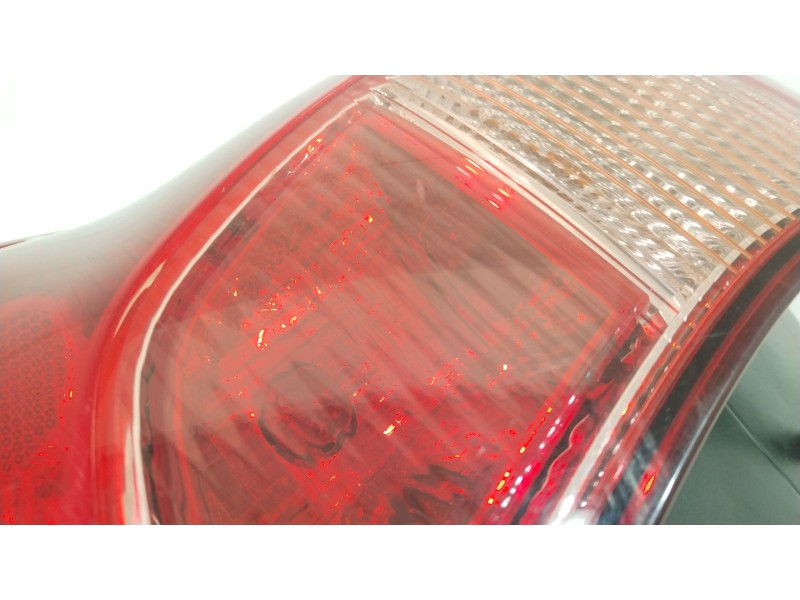 Recambio de piloto trasero izquierdo para nissan note (e12) 1.2 dig-s referencia OEM IAM 266553VV0A L90040287 265553VV0A