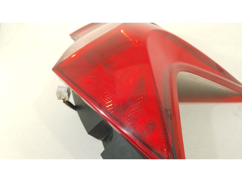 Recambio de piloto trasero izquierdo para nissan note (e12) 1.2 dig-s referencia OEM IAM 266553VV0A L90040287 265553VV0A