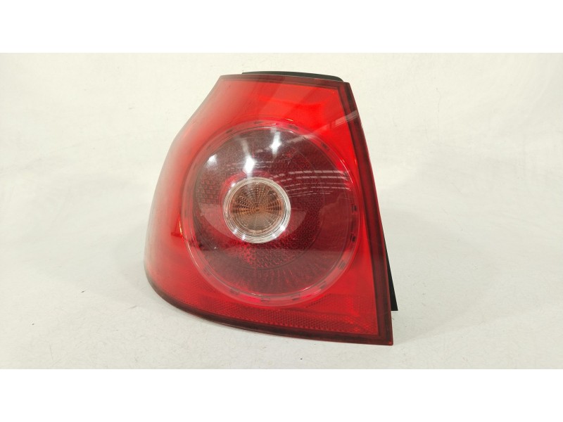 Recambio de piloto trasero izquierdo para volkswagen golf v (1k1) 1.4 tsi referencia OEM IAM 1K6945095Q 89031704 