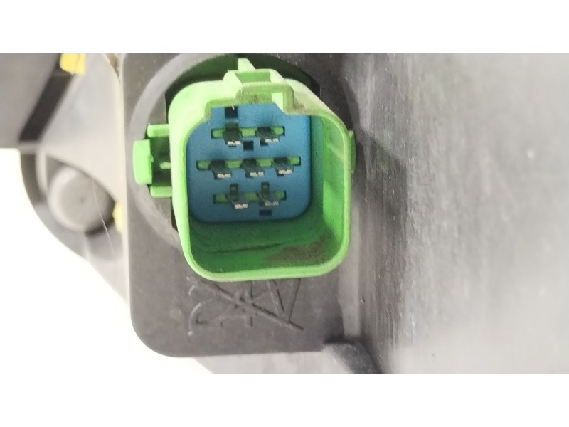 Recambio de faro derecho para ford fiesta v (jh_, jd_) 1.4 tdci referencia OEM IAM 2S6X13W029AJ  