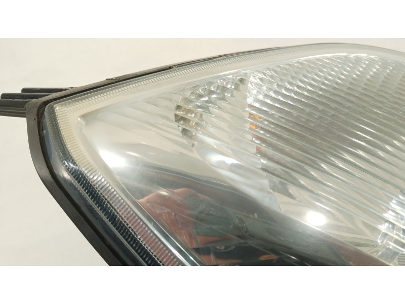 Recambio de faro derecho para ford fiesta v (jh_, jd_) 1.4 tdci referencia OEM IAM 2S6X13W029AJ  