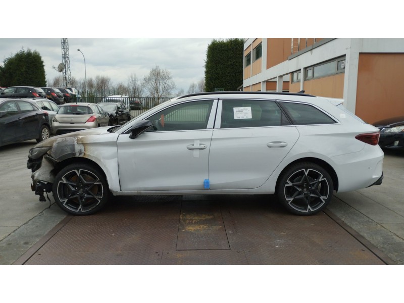 cupra leon (kl1) del año 2025