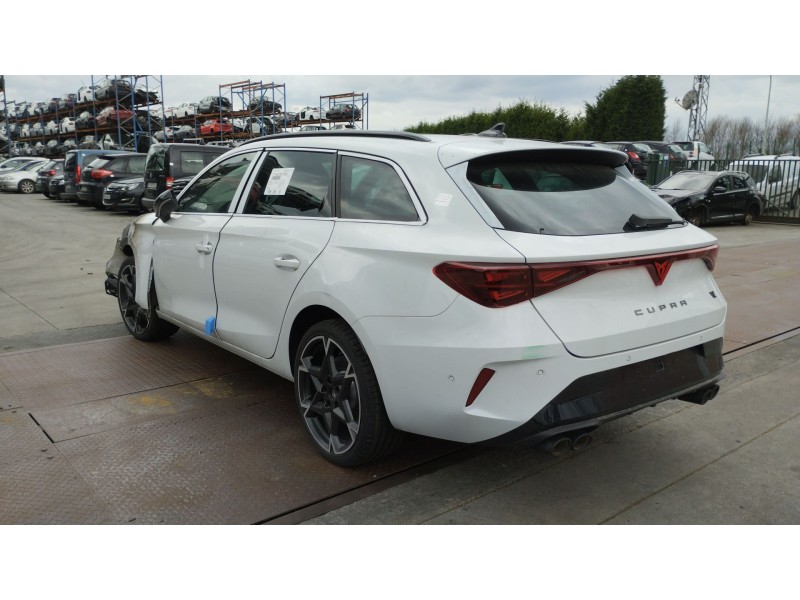 cupra leon (kl1) del año 2025