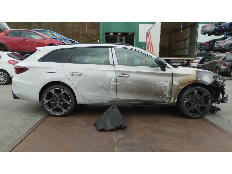 cupra leon (kl1) del año 2025