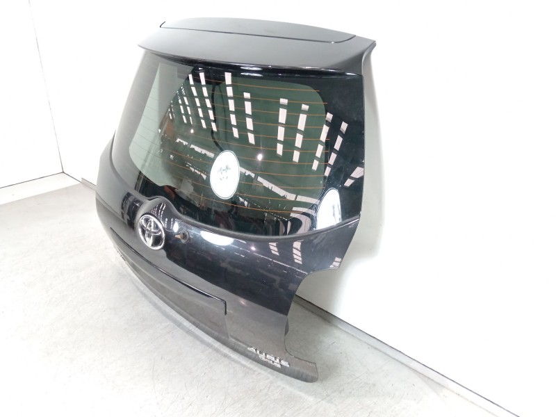 Recambio de porton trasero para toyota auris (_e15_) 2.0 d-4d (ade150_) referencia OEM IAM 6700502110  
