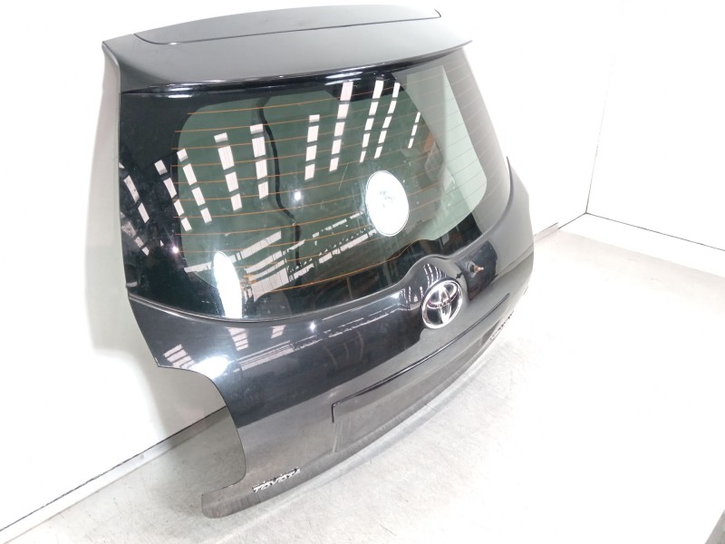 Recambio de porton trasero para toyota auris (_e15_) 2.0 d-4d (ade150_) referencia OEM IAM 6700502110  