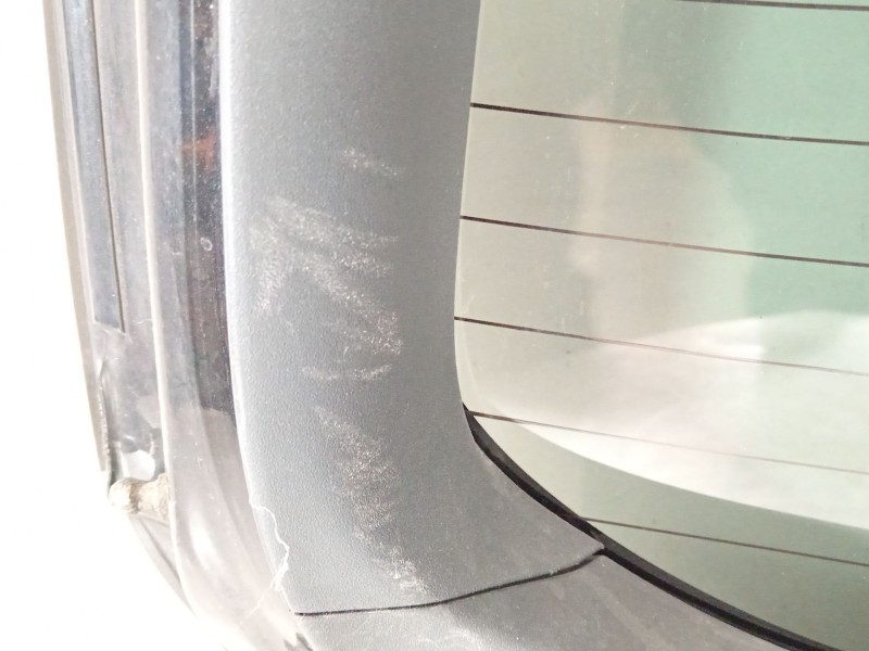 Recambio de porton trasero para toyota auris (_e15_) 2.0 d-4d (ade150_) referencia OEM IAM 6700502110  