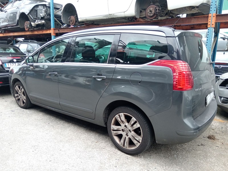 peugeot 5008 (0u_, 0e_) del año 2011