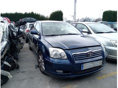 toyota avensis sedán (_t25_) del año 2004 2