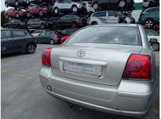 toyota avensis sedán (_t25_) del año 2005 2