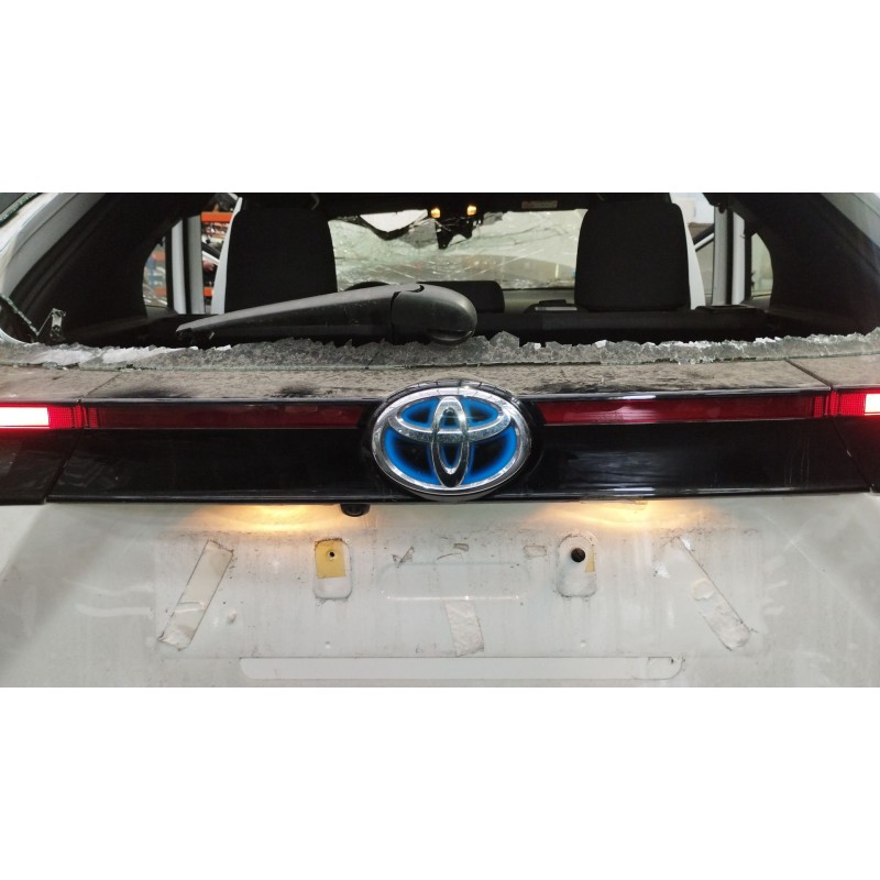 Recambio de piloto trasero central para toyota yaris (_p21_, _pa1_, _ph1_) 1.5 hybrid (mxph11) referencia OEM IAM 768010D760  