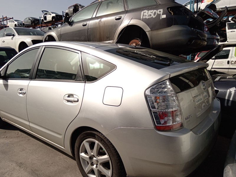 toyota prius liftback (_w2_) del año 2008