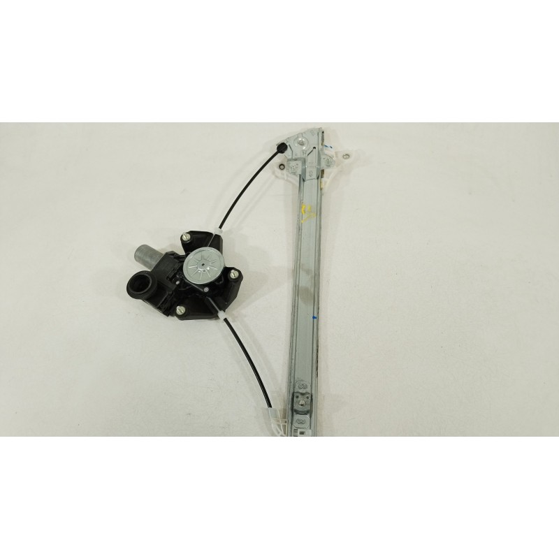 Recambio de elevalunas delantero derecho para toyota yaris (_p21_, _pa1_, _ph1_) 1.5 hybrid (mxph11) referencia OEM IAM 857100D5