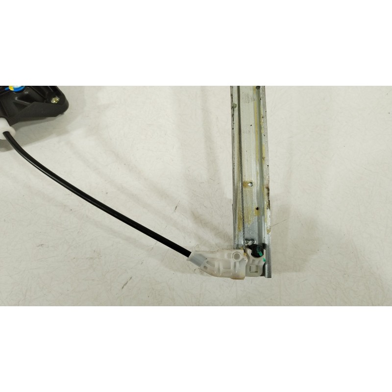 Recambio de elevalunas trasero izquierdo para toyota yaris (_p21_, _pa1_, _ph1_) 1.5 hybrid (mxph11) referencia OEM IAM 857200D5