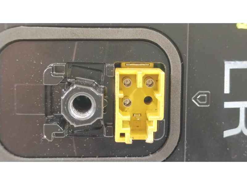 Recambio de antena para toyota yaris (_p21_, _pa1_, _ph1_) 1.5 hybrid (mxph11) referencia OEM IAM 867600D010 8607733040A2 