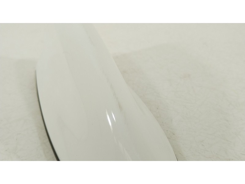 Recambio de antena para toyota yaris (_p21_, _pa1_, _ph1_) 1.5 hybrid (mxph11) referencia OEM IAM 867600D010 8607733040A2 