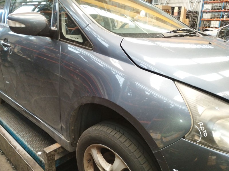 Recambio de aleta delantera derecha para mitsubishi grandis (na_w) 2.0 di-d (na8w) referencia OEM IAM 5220B198  