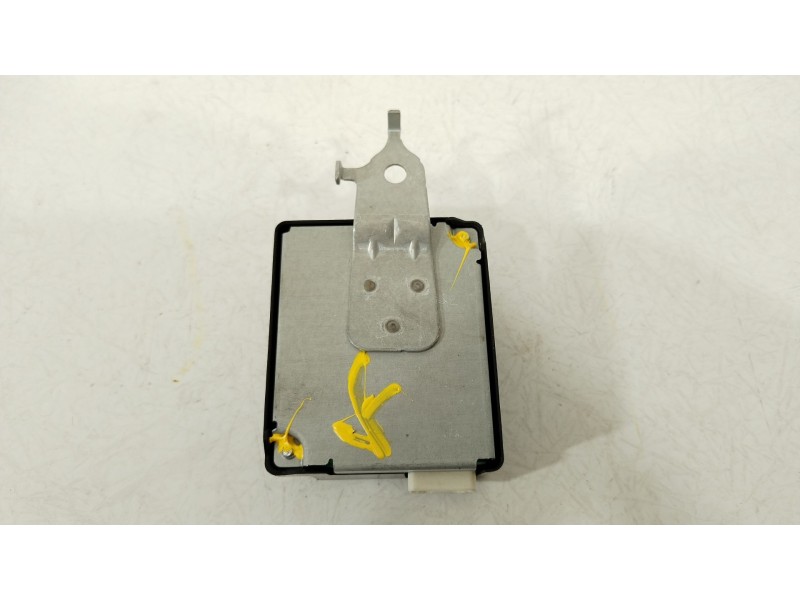 Recambio de modulo electronico para toyota yaris (_p21_, _pa1_, _ph1_) 1.5 hybrid (mxph11) referencia OEM IAM 897B00D010  