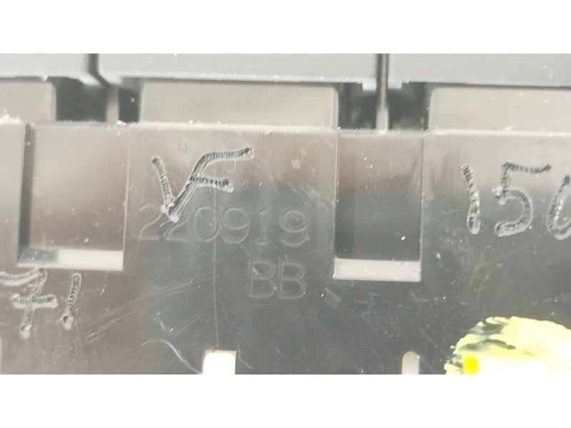 Recambio de mando multifuncion para toyota yaris (_p21_, _pa1_, _ph1_) 1.5 hybrid (mxph11) referencia OEM IAM 84970K0020  