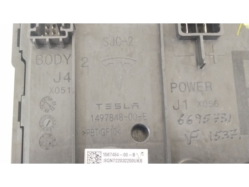 Recambio de modulo electronico para tesla model 3 ev referencia OEM IAM 156745400B  