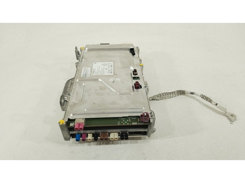 Recambio de modulo electronico para tesla model 3 ev referencia OEM IAM 168127100D 1566786S1E 1681271SOJ