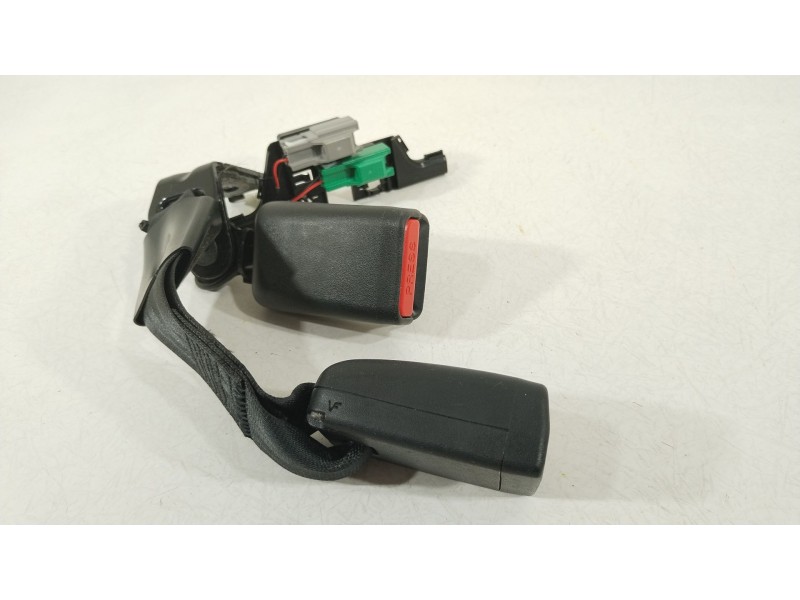 Recambio de enganche cinturon trasero derecho para tesla model 3 ev referencia OEM IAM 145770401C 1457704C1A 