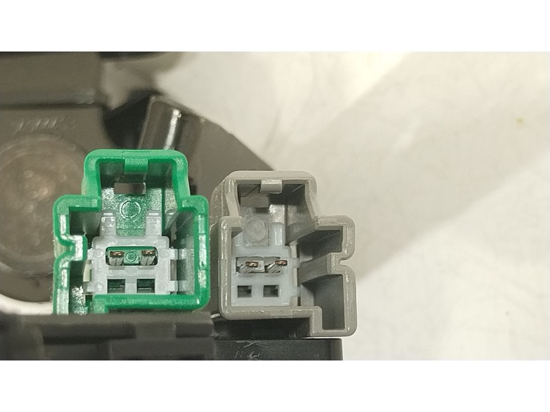 Recambio de enganche cinturon trasero derecho para tesla model 3 ev referencia OEM IAM 145770401C 1457704C1A 