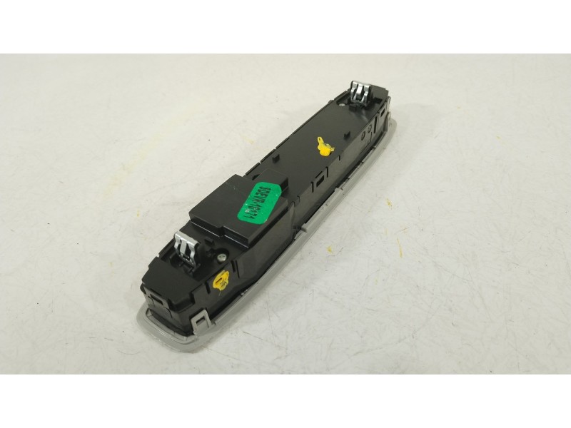 Recambio de luz interior para tesla model 3 ev referencia OEM IAM P109257300L  