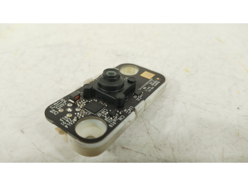 Recambio de camara para tesla model 3 ev referencia OEM IAM 109838300G  