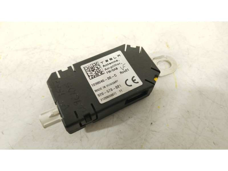 Recambio de amplificador para tesla model 3 ev referencia OEM IAM 109804600C  