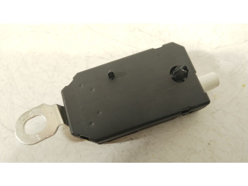 Recambio de amplificador para tesla model 3 ev referencia OEM IAM 109804600C  