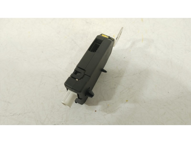 Recambio de amplificador para tesla model 3 ev referencia OEM IAM 109804600C  