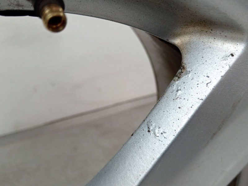 Recambio de llanta para audi a6 c6 (4f2) 2.0 tdi referencia OEM IAM 8E0601025AK  