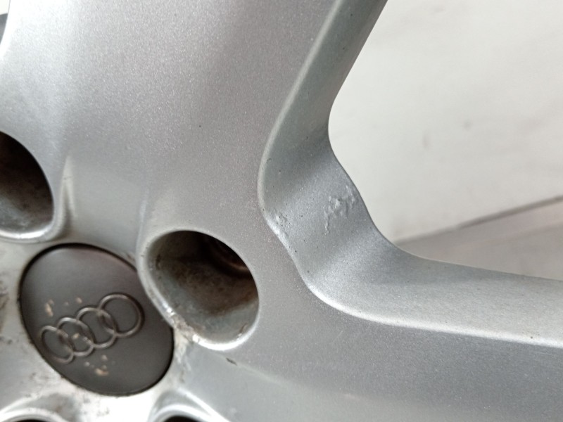 Recambio de llanta para audi a6 c6 (4f2) 2.0 tdi referencia OEM IAM 8E0601025AK  