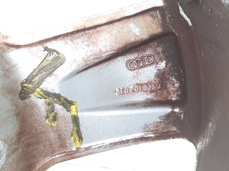Recambio de llanta para audi a6 c6 (4f2) 2.0 tdi referencia OEM IAM 8E0601025AK  