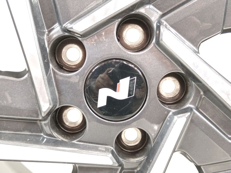 Recambio de llanta para hyundai kona (os, ose, osi) 1.0 t-gdi hybrid 48v referencia OEM IAM 52910BE650  