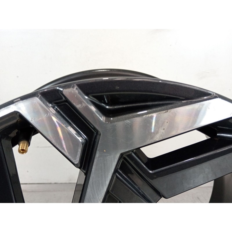 Recambio de llanta para hyundai kona (os, ose, osi) 1.0 t-gdi hybrid 48v referencia OEM IAM 52910BE650  