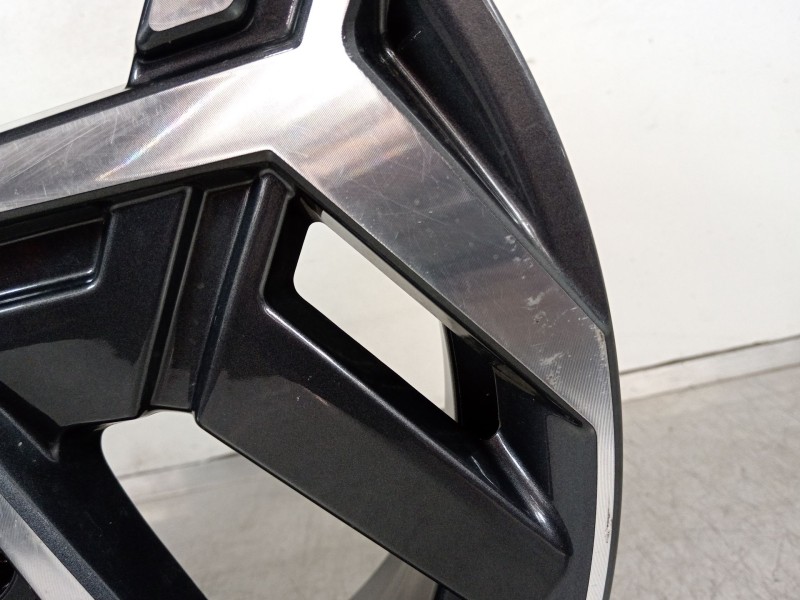Recambio de llanta para hyundai kona (os, ose, osi) 1.0 t-gdi hybrid 48v referencia OEM IAM 52910BE650  
