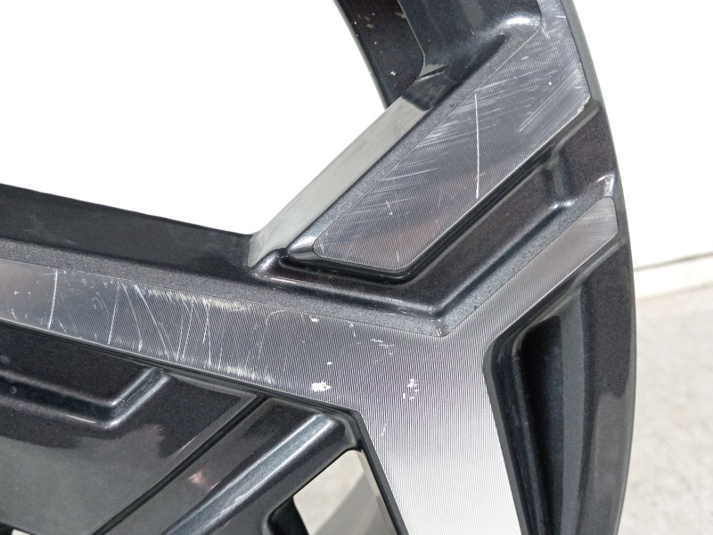 Recambio de llanta para hyundai kona (os, ose, osi) 1.0 t-gdi hybrid 48v referencia OEM IAM 52910BE650  