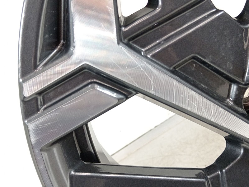 Recambio de llanta para hyundai kona (os, ose, osi) 1.0 t-gdi hybrid 48v referencia OEM IAM 52910BE650  