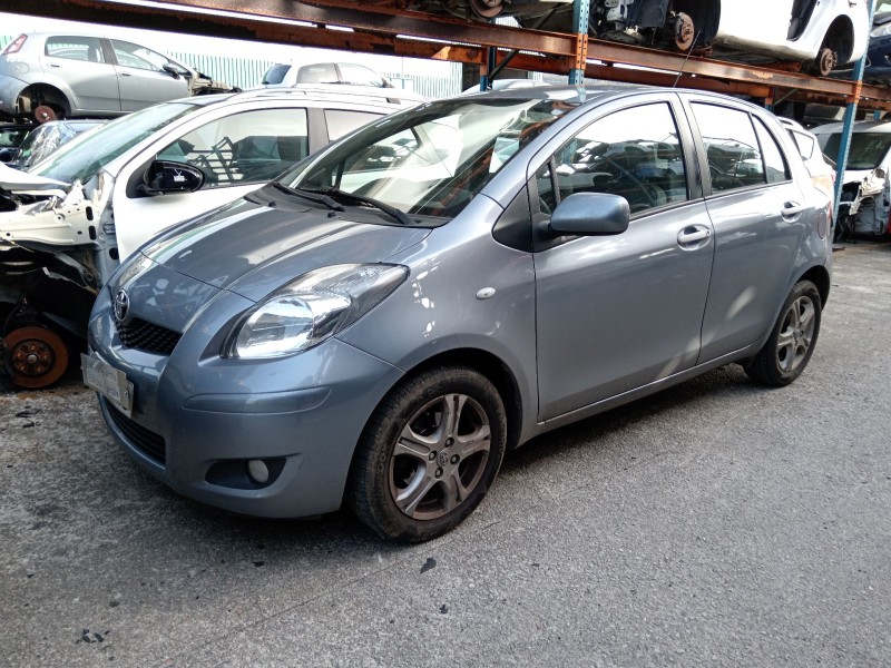 toyota yaris (_p9_) del año 2010