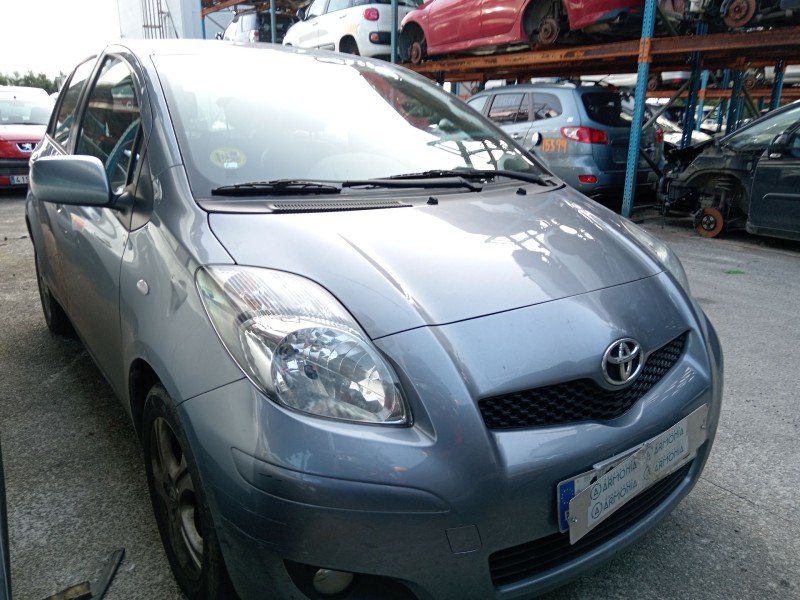 toyota yaris (_p9_) del año 2010