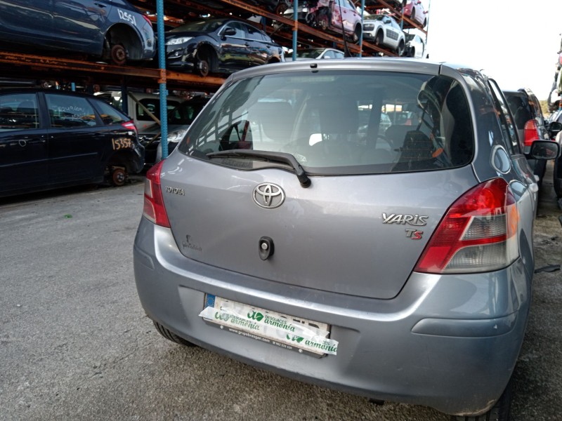 toyota yaris (_p9_) del año 2010