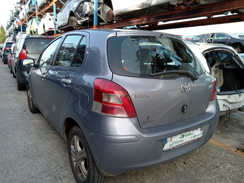 toyota yaris (_p9_) del año 2010