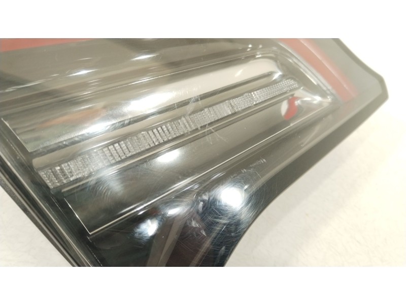 Recambio de piloto trasero izquierdo en porton para tesla model 3 ev referencia OEM IAM 2TZ015342911 150208800B 