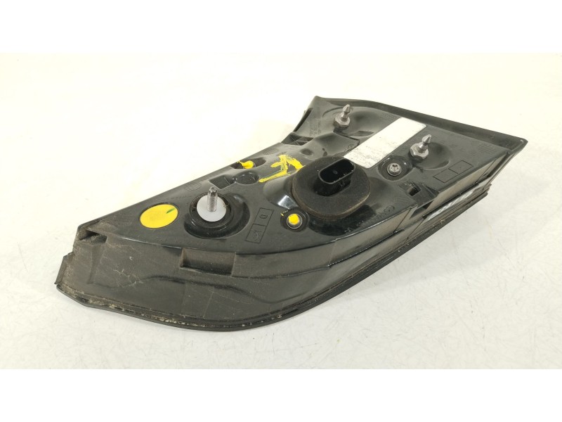 Recambio de piloto trasero derecho en porton para tesla model 3 ev referencia OEM IAM 2TZ015342921 150208900B 