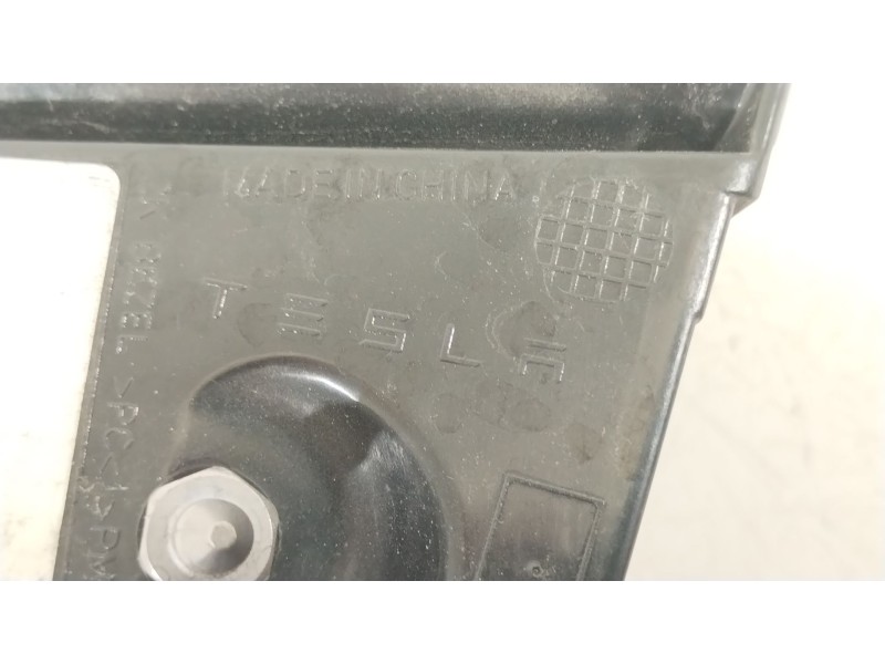 Recambio de piloto trasero derecho en porton para tesla model 3 ev referencia OEM IAM 2TZ015342921 150208900B 